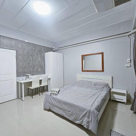 Future Hostel Pattaya Nong Prue Esterno foto