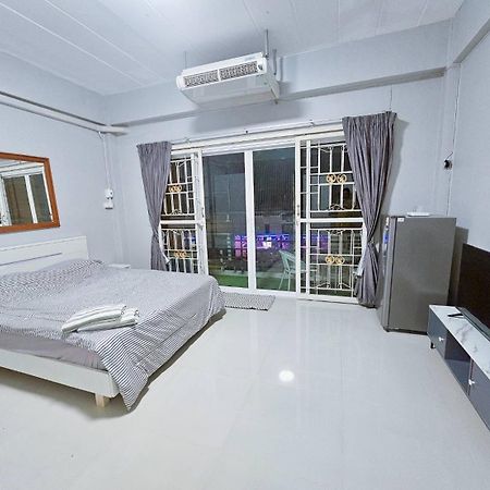 Future Hostel Pattaya Nong Prue Esterno foto