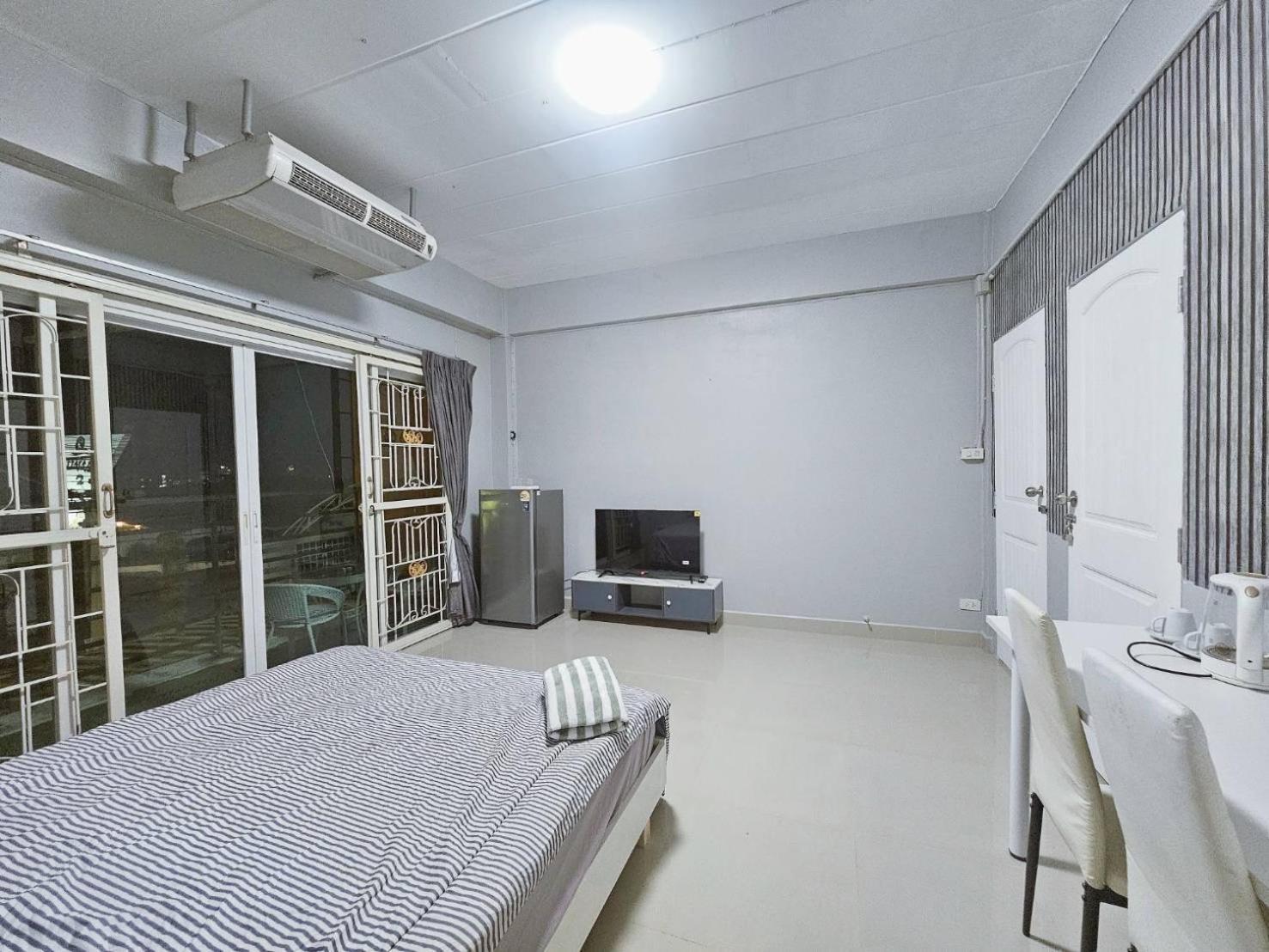 Future Hostel Pattaya Nong Prue Esterno foto