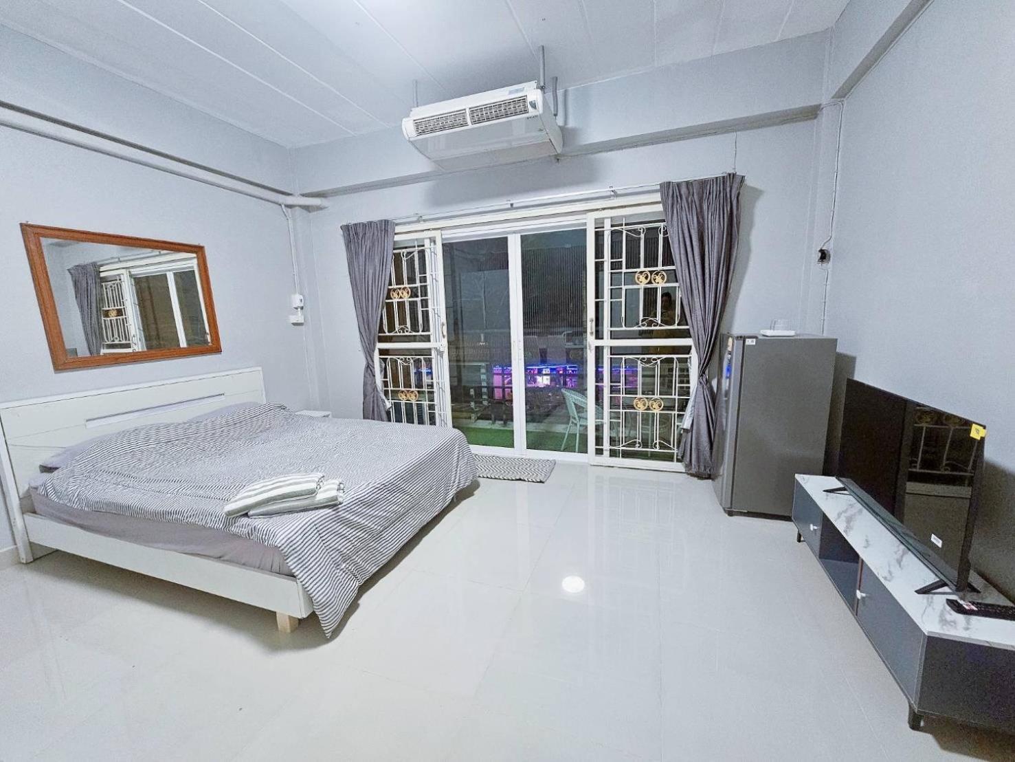 Future Hostel Pattaya Nong Prue Esterno foto